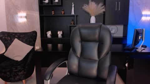 Amy  online show from 11, 1, 2025