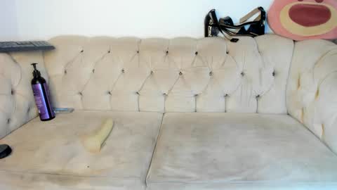 Snapshot of amydelahoz chatting on 9, 1, 2025 Amy Kamila online show from 9, 1, 2025