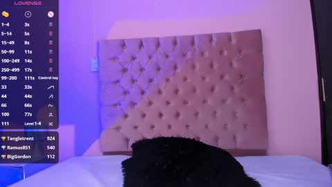 Amy ... Nice to meet u   thumb up me please its important online show from 9, 2, 2025