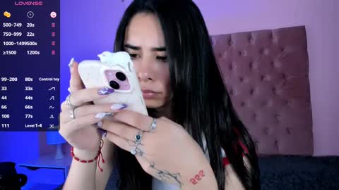 Amy ... Nice to meet u   thumb up me please its important online show from 11, 3, 2025