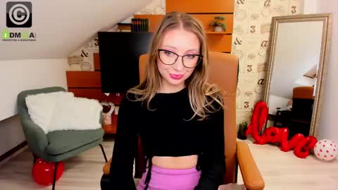 AmyRossie online show from 27, 2, 2025