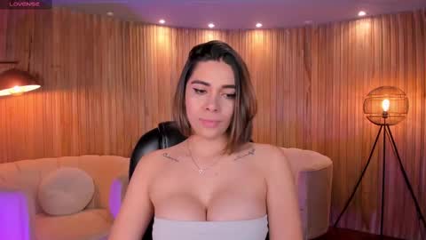 AMY WALKER online show from 25, 2, 2025