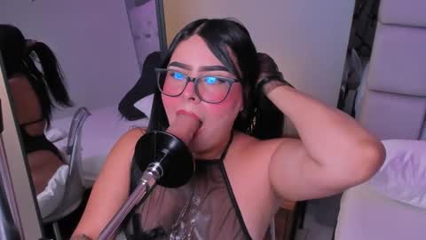 amywhitte_ online show from 27, 2, 2026