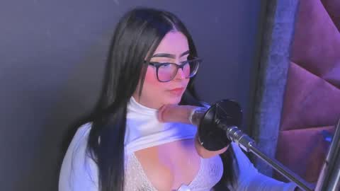 amywhitte_ online show from 25, 4, 2026