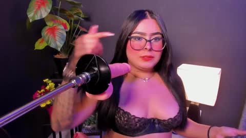 Snapshot of amywhitte_ chatting on 6, 5, 2026 amywhitte_ online show from 6, 5, 2026