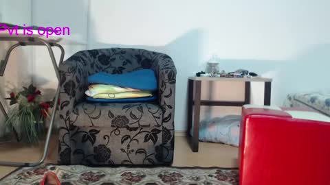 Amy - not talkative and a little shy online show from 12, 12, 2024