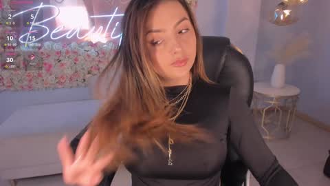 Snapshot of amywoods chatting on 28, 12, 2024 online show from 28, 12, 2024