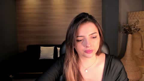 Snapshot of amywoods chatting on 2, 2, 2025 online show from 2, 2, 2025