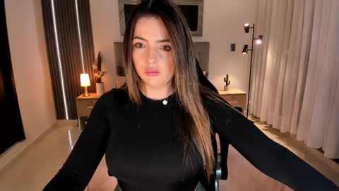 Snapshot of amywoods chatting on 18, 2, 2025 online show from 18, 2, 2025