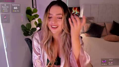 Snapshot of amywoods chatting on 30, 5, 2026 online show from 30, 5, 2026