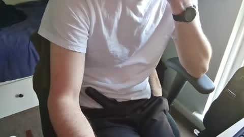 A online show from 22, 4, 2026