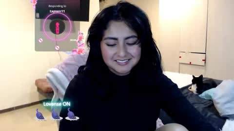 Snapshot of ana_ricciardi chatting on 17, 12, 2025 Ana Ricciardi online show from 17, 12, 2025