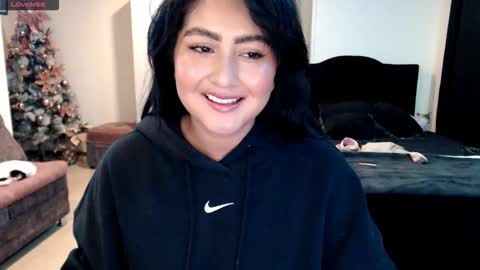 Snapshot of ana_ricciardi chatting on 20, 12, 2025 Ana Ricciardi online show from 20, 12, 2025