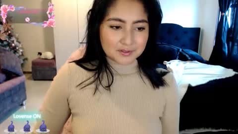 Snapshot of ana_ricciardi chatting on 22, 12, 2025 Ana Ricciardi online show from 22, 12, 2025