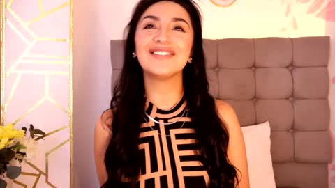 Snapshot of ana_riveros chatting on 15, 5, 2026 online show from 15, 5, 2026