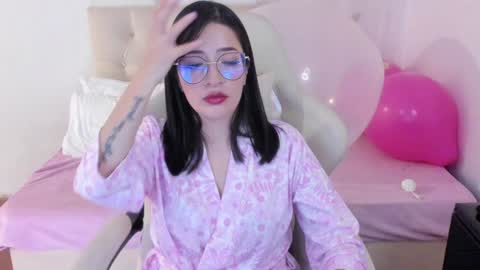 Im anna but you can call me as you want online show from 27, 1, 2025