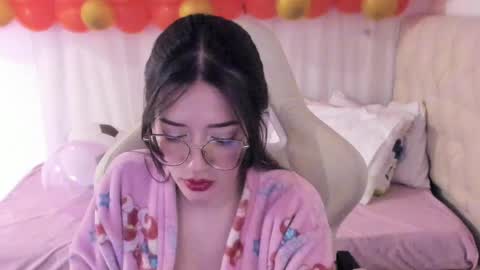 Im anna but you can call me as you want online show from 18, 2, 2025