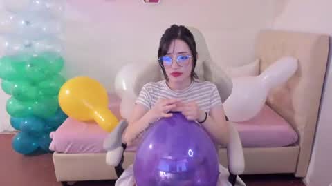 Snapshot of ana_ruuh chatting on 23, 7, 2026 Im anna but you can call me as you want online show from 23, 7, 2026