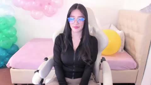 Snapshot of ana_ruuh chatting on 30, 7, 2026 Im anna but you can call me as you want online show from 30, 7, 2026