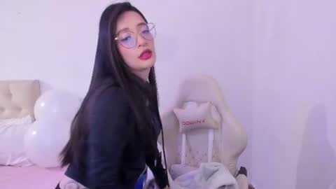 Snapshot of ana_ruuh chatting on 5, 8, 2026 Im anna but you can call me as you want online show from 5, 8, 2026