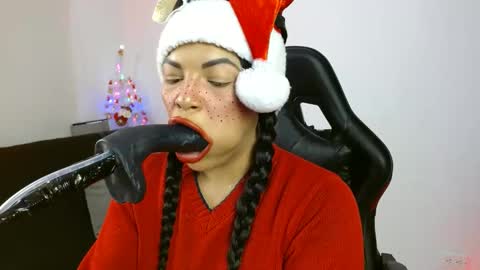 Snapshot of anabel693 chatting on 10, 12, 2024 anabel alice gandara online show from 10, 12, 2024