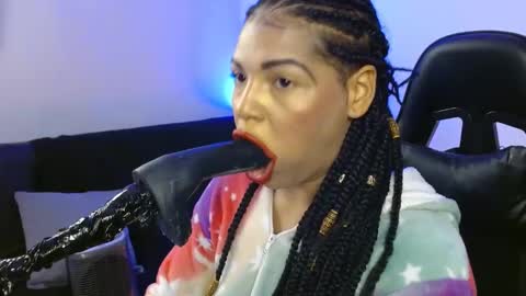 Snapshot of anabel693 chatting on 12, 1, 2025 anabel alice gandara online show from 12, 1, 2025