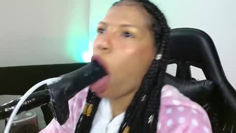 Snapshot of anabel693 chatting on 19, 1, 2025 anabel alice gandara online show from 19, 1, 2025