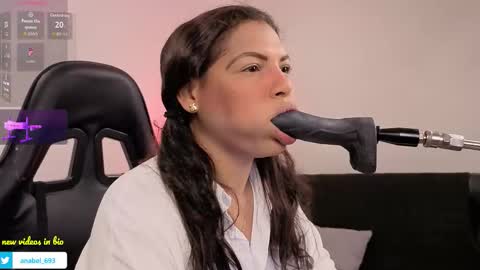 Snapshot of anabel693 chatting on 5, 10, 2025 anabel alice gandara online show from 5, 10, 2025