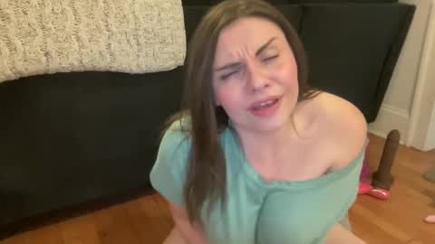 AnaBella Asster online show from 1, 2, 2025