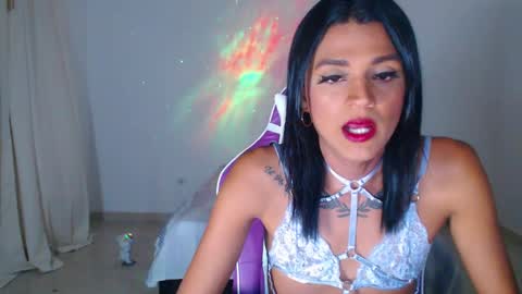 Anabella online show from 11, 12, 2024