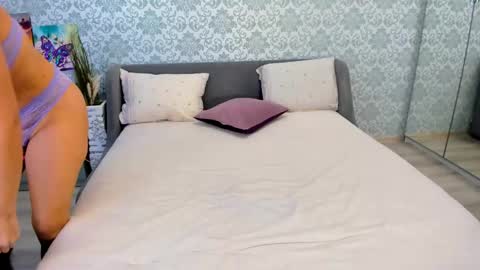   Ana   online show from 31, 1, 2025