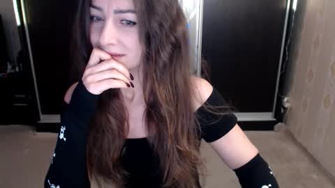 Snapshot of anabelsweet chatting on 4, 11, 2025 Milana online show from 4, 11, 2025