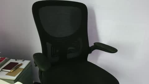 anabelucci_ online show from 21, 4, 2026