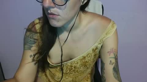 anabelucci_ online show from 21, 5, 2026