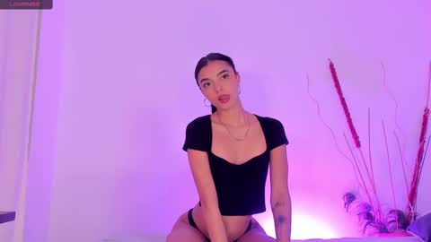 Snapshot of anabelwolf chatting on 25, 2, 2025 ANABEL WOLF online show from 25, 2, 2025