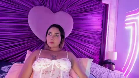 Snapshot of anaelle_bardin chatting on 14, 6, 2026 Anna online show from 14, 6, 2026