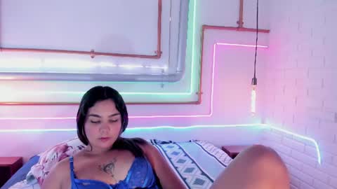 Snapshot of anaelle_bardin chatting on 4, 7, 2026 Anna online show from 4, 7, 2026
