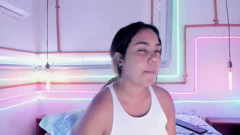 Snapshot of anaelle_bardin chatting on 8, 7, 2026 Anna online show from 8, 7, 2026