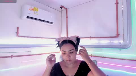 Snapshot of anaelle_bardin chatting on 22, 7, 2026 Anna online show from 22, 7, 2026
