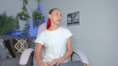 Anahi online show from 1, 2, 2025