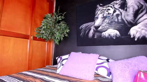 Anahi online show from 5, 2, 2025