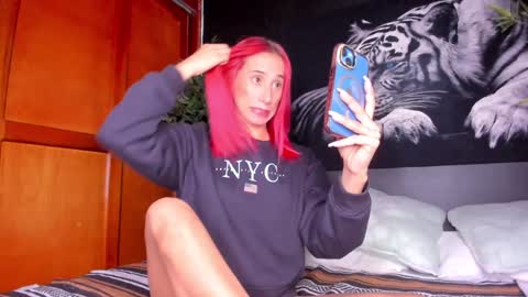 Anahi online show from 6, 2, 2025