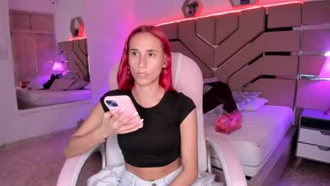 Anahi online show from 1, 3, 2025