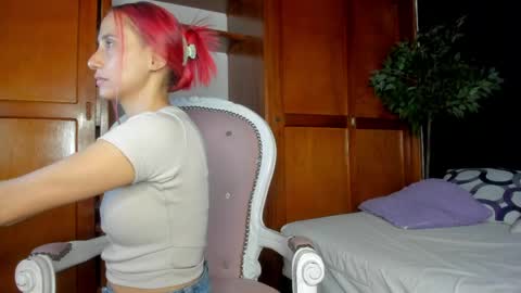 Snapshot of anahi__18 chatting on 7, 5, 2026 Anahi online show from 7, 5, 2026