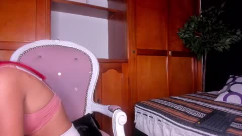 Snapshot of anahi__18 chatting on 2, 7, 2026 Anahi online show from 2, 7, 2026