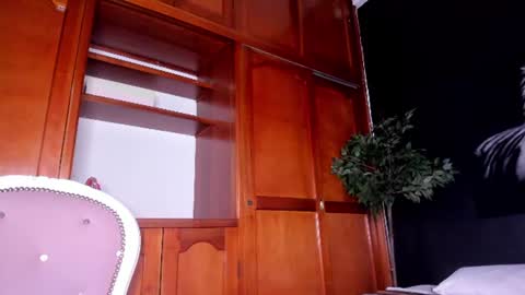 Snapshot of anahi__18 chatting on 8, 7, 2026 Anahi online show from 8, 7, 2026