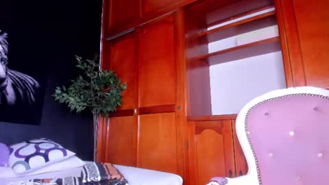Snapshot of anahi__18 chatting on 25, 7, 2026 Anahi online show from 25, 7, 2026