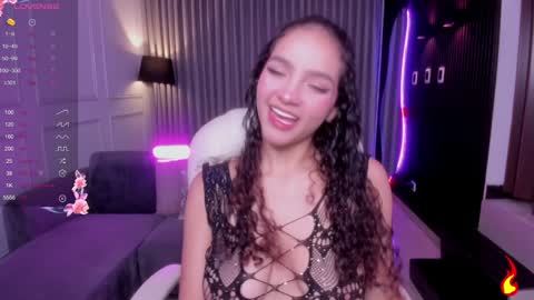Snapshot of anahi_curlie1 chatting on 1, 2, 2025 Anahi Curlie online show from 1, 2, 2025