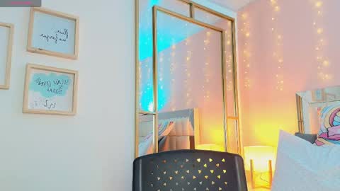 Anahi  online show from 23, 4, 2026