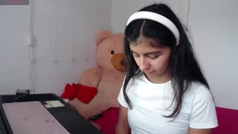 Anahi Browns online show from 15, 1, 2026